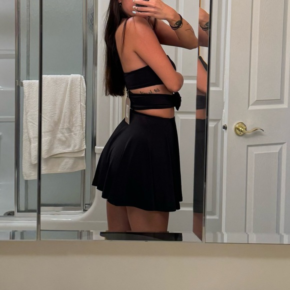 MESHKI | Montanna Strapless Rose Mini Dress - Picture 3 of 3